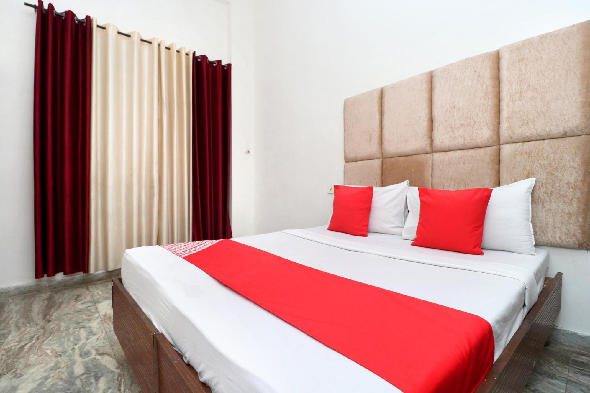 OYO 24066 Hotel Rr Villa Chandīgarh Buitenkant foto